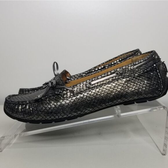 Clark's Artisan Women's Metallic Silver Snakeskin Slip On's Flats Loafer 7W - Picture 5 of 15